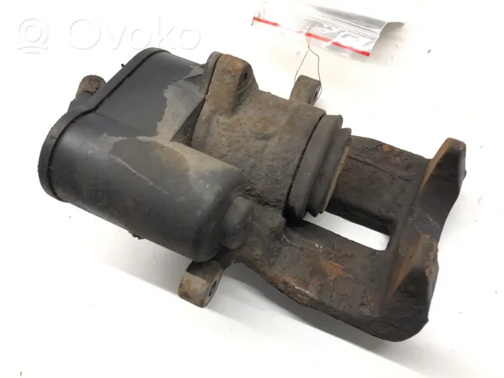 Volkswagen PASSAT CC Rear brake caliper 