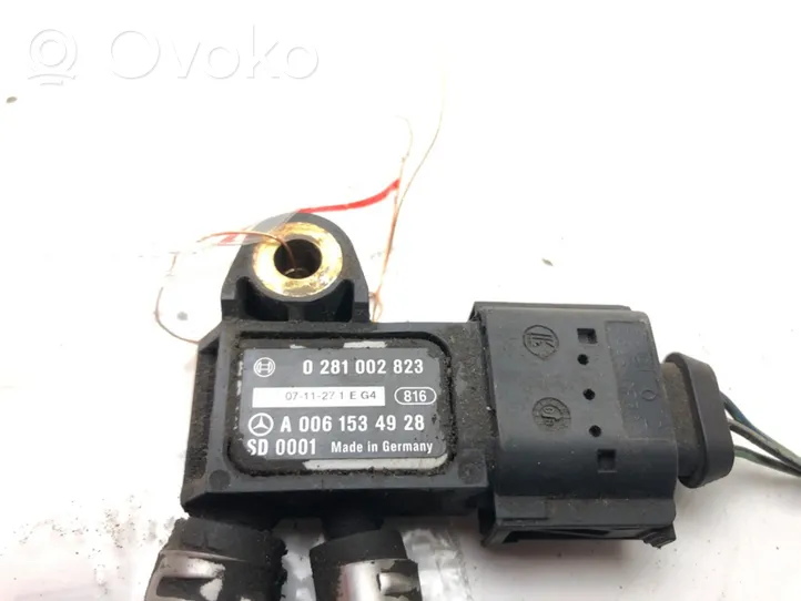 Mercedes-Benz ML W164 Capteur de pression des gaz d'échappement A0061534928