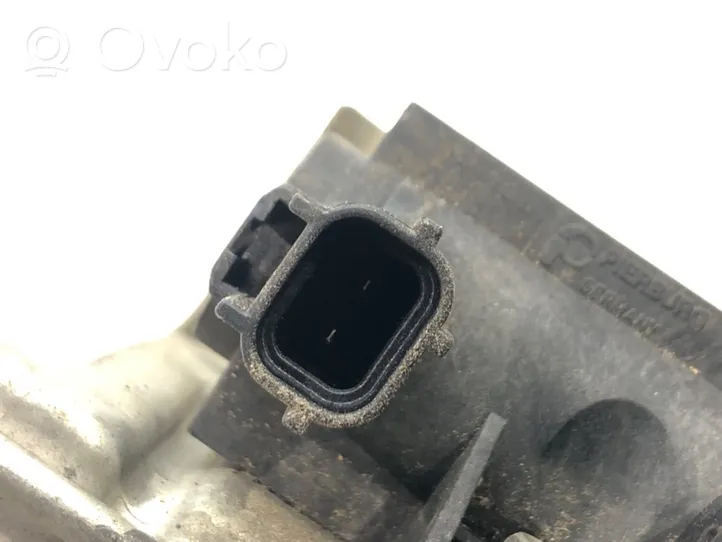 Toyota Corolla E120 E130 Regulator ciśnienia paliwa 25819-0R011