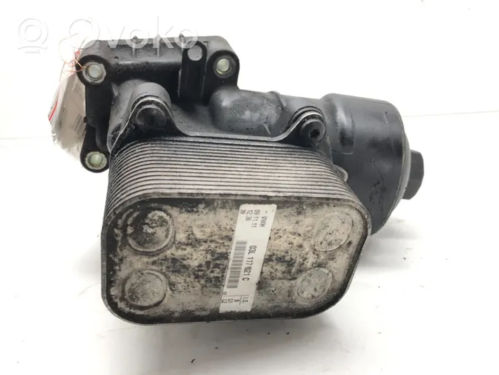 Volkswagen PASSAT B7 Support de filtre à huile 03L117021C