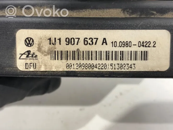Volkswagen Golf IV Sensore di imbardata accelerazione ESP 1J1907637A