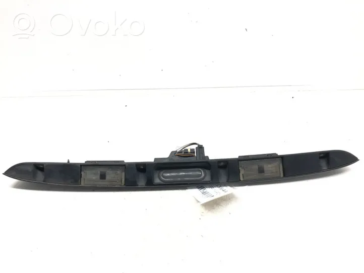 BMW 3 E46 Bagāžnieka numura zīmes apgaismojuma līste 8208504