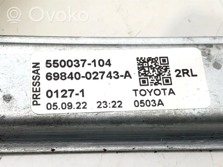 Toyota Corolla E210 E21 Regulador de puerta trasera con motor 69840-02743-A