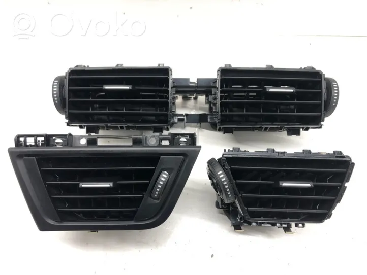 BMW 3 F30 F35 F31 Copertura griglia di ventilazione laterale cruscotto 