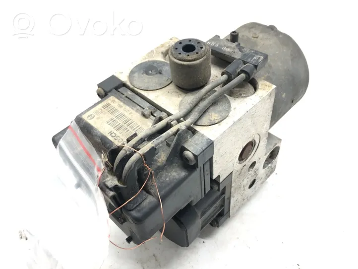 Audi A4 S4 B5 8D ABS Blokas 0265216411