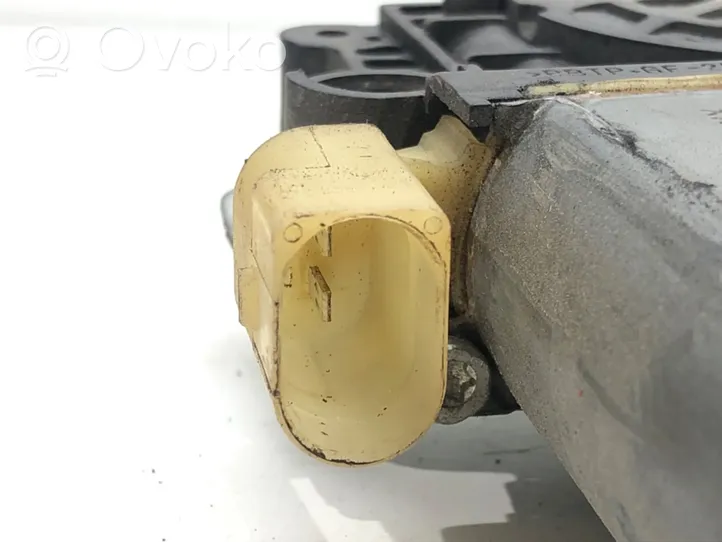 Toyota Yaris Priekšpusē elektriskā loga pacelšanas mehānisma komplekts 0130822018