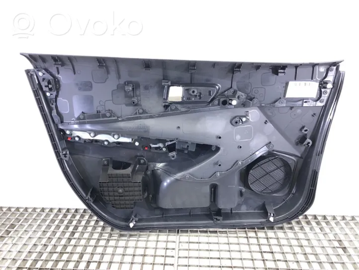 Toyota Corolla E210 E21 Apmušimas priekinių durų (obšifke) 