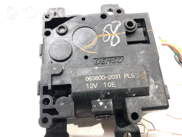 Toyota Corolla E210 E21 Moteur / actionneur de volet de climatisation 063800-2031