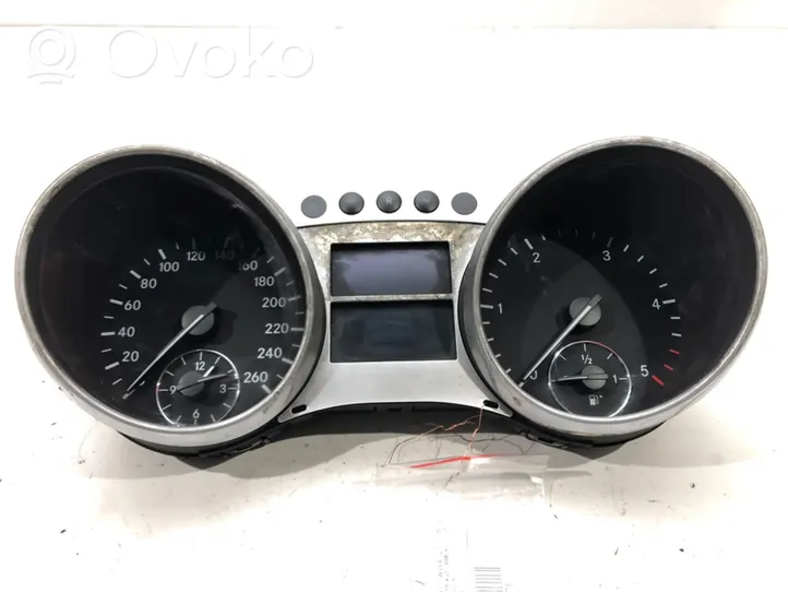 Mercedes-Benz ML W164 Speedometer (instrument cluster) A2515408947