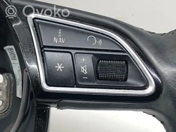 Audi Q3 8U Ohjauspyörä 8U0124B