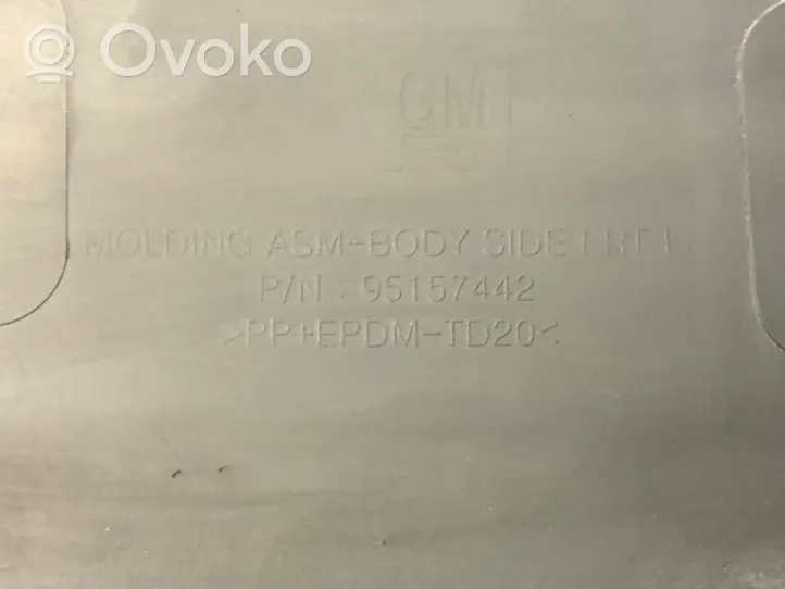 Opel Mokka Apdaila priekinių durų (moldingas) 95157442