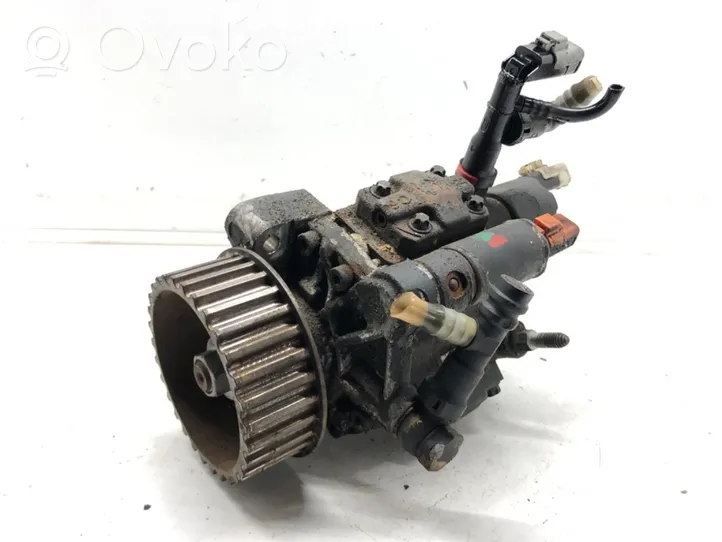 Renault Clio III Pompe d'injection de carburant à haute pression 8200430599