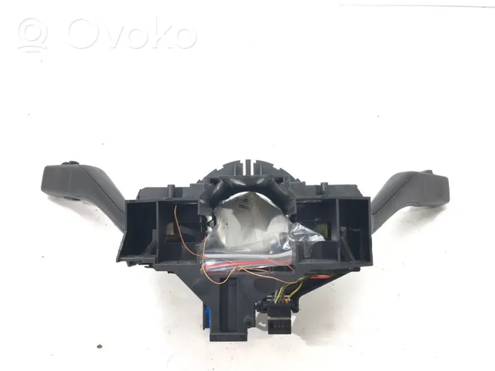 Renault Clio IV Leva/interruttore dell’indicatore di direzione e tergicristallo 1K0953513A