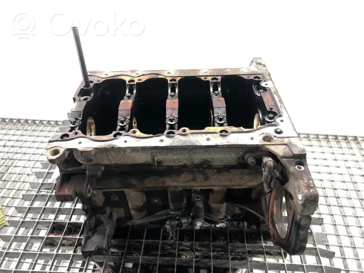 Opel Corsa D Engine block 55561961