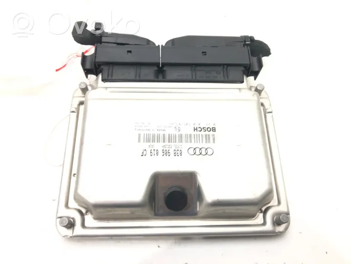 Audi A6 S6 C5 4B Galios (ECU) modulis 038906019CF