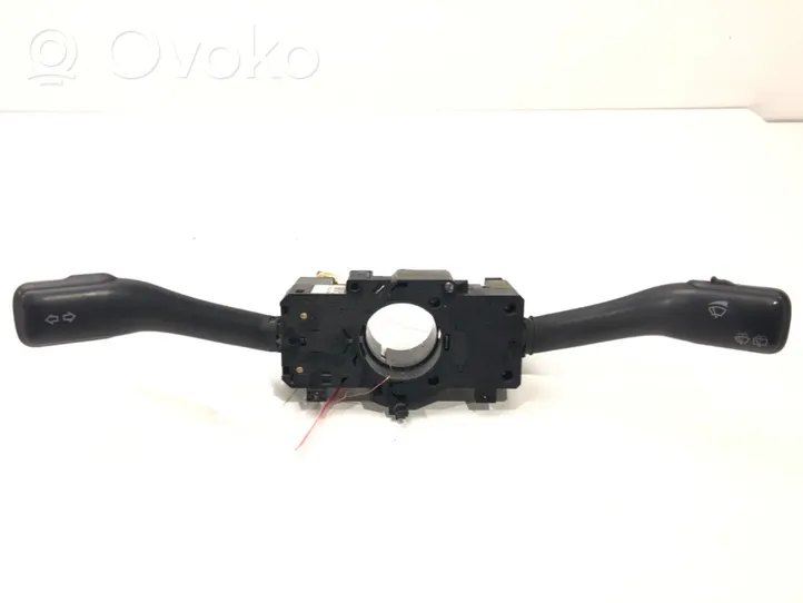 Audi A6 Allroad C5 Leva/interruttore dell’indicatore di direzione e tergicristallo 8L0953513G