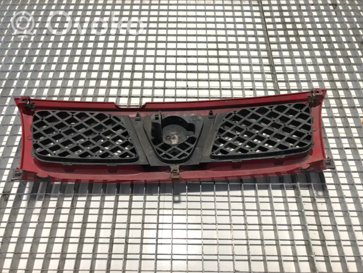 Nissan Terrano Grille de calandre avant 