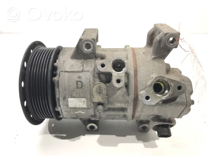 Toyota Avensis T270 Ilmastointilaitteen kompressorin pumppu (A/C) 447260-1258