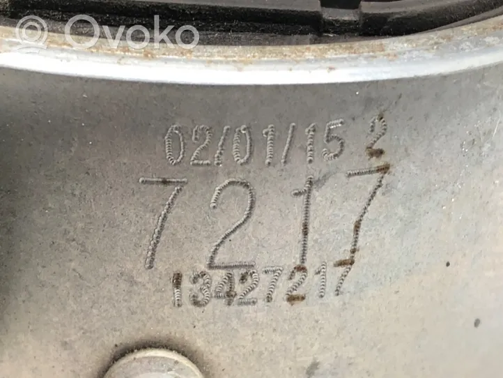 Opel Corsa E Moottorin kiinnikekorvake (käytetyt) 13427217