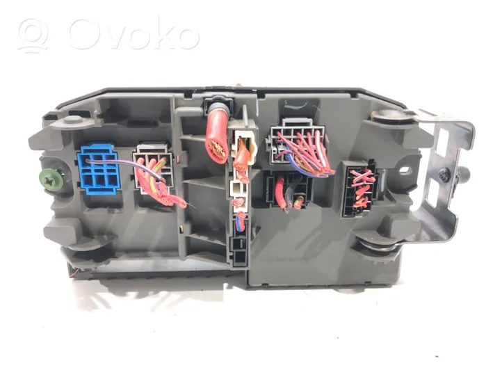 BMW X5 E70 Fuse box set 6931690