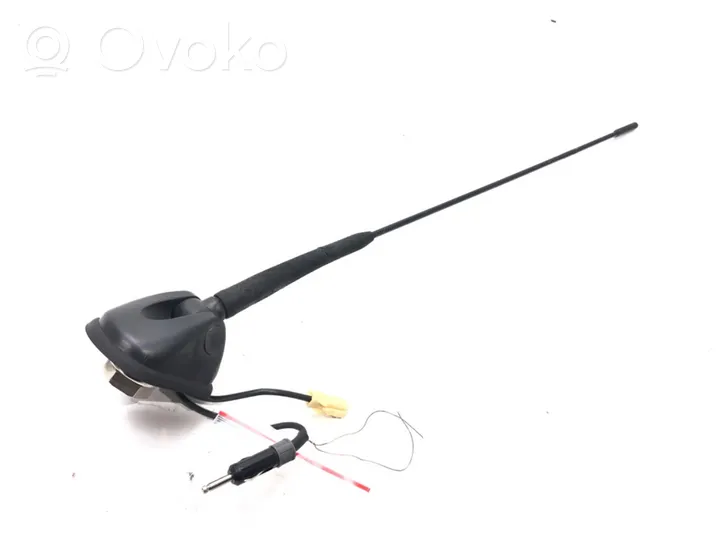 Mitsubishi Outlander Antena radiowa 