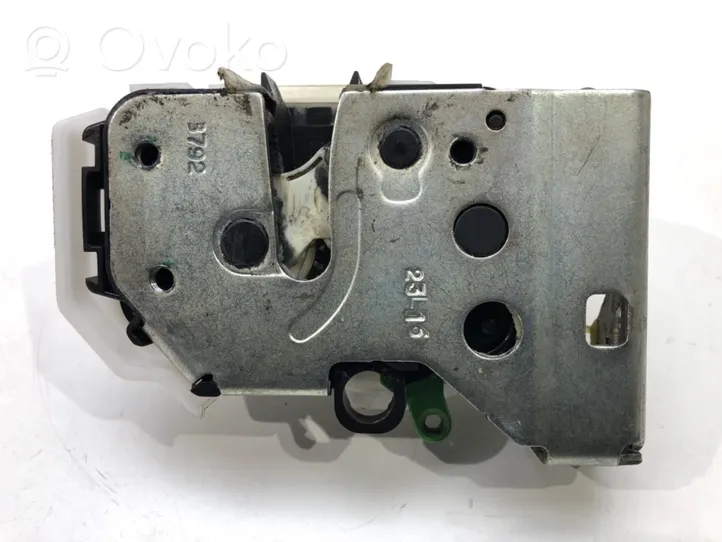 Opel Combo D Front door lock 519750820