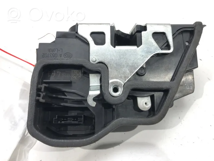 BMW 3 F30 F35 F31 Etuoven lukko 7229461