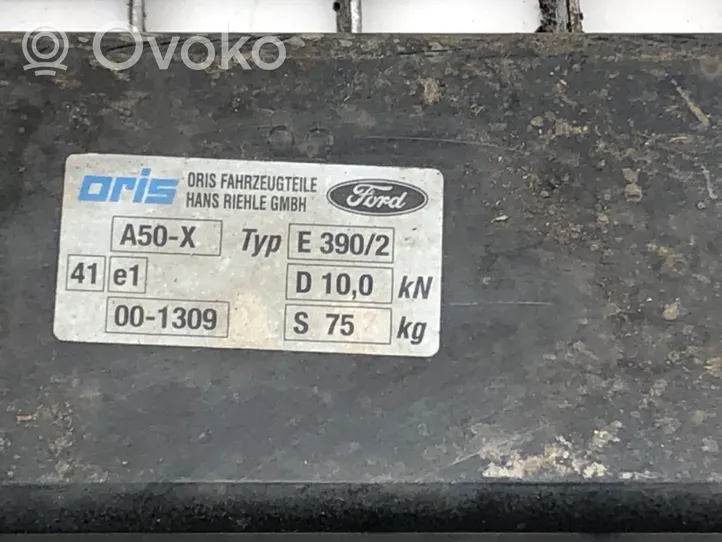 Ford Focus C-MAX Балка для крепления 