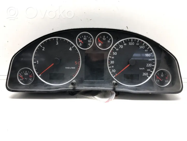 Audi A6 Allroad C5 Compteur de vitesse tableau de bord 4B0920933G