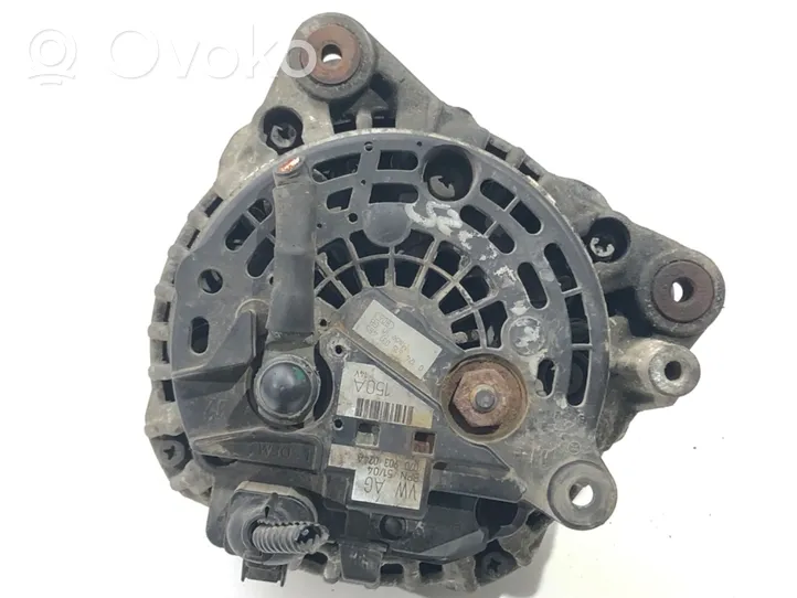 Volkswagen Sharan Generator/alternator 070903024A