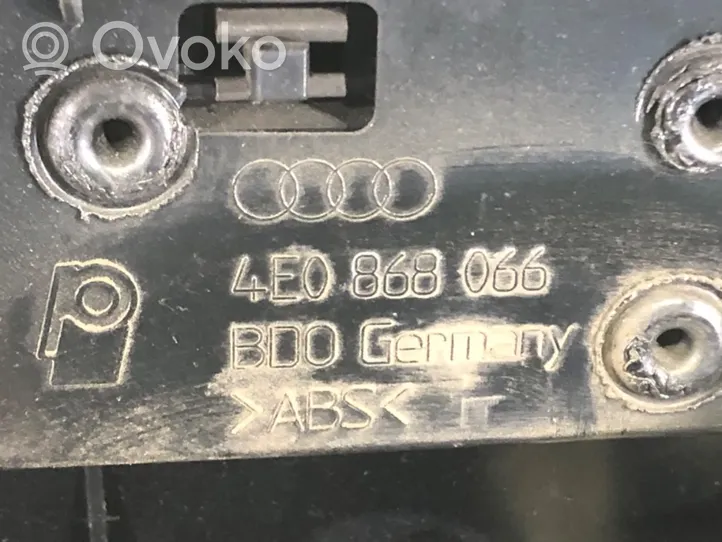 Audi A8 S8 D3 4E Takaoven verhoilu 