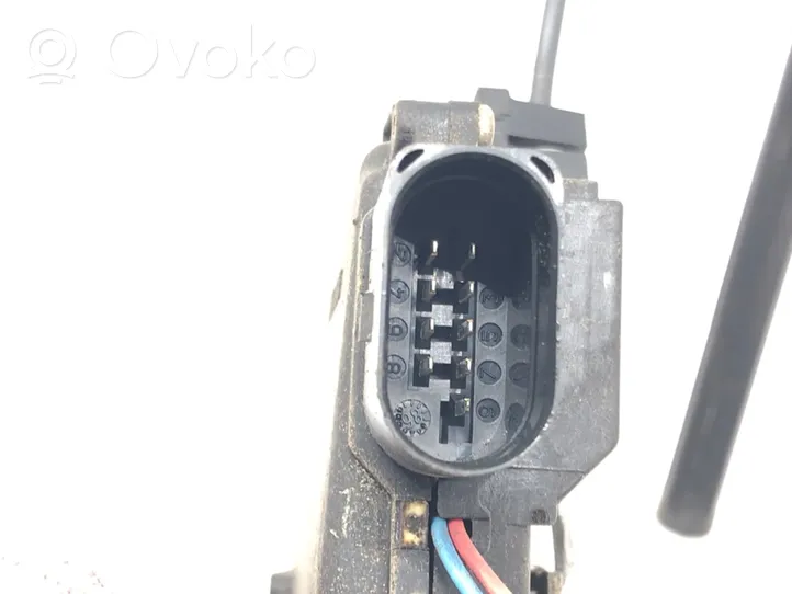 Audi A6 Allroad C5 Front door lock 