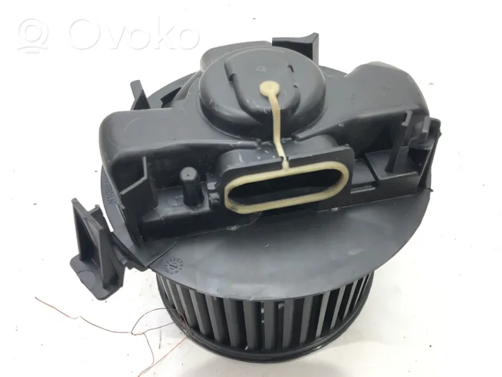 Renault Clio III Ventola riscaldamento/ventilatore abitacolo N106819S