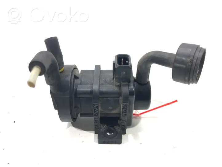 Opel Astra G Régulateur de pression de carburant 09128022