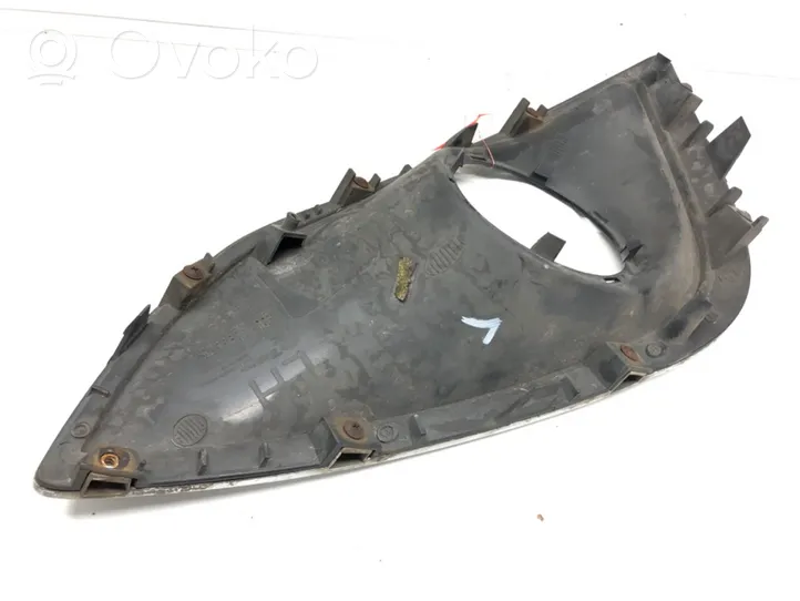 Hyundai ix35 Mascherina inferiore del paraurti anteriore 86585-2Y000