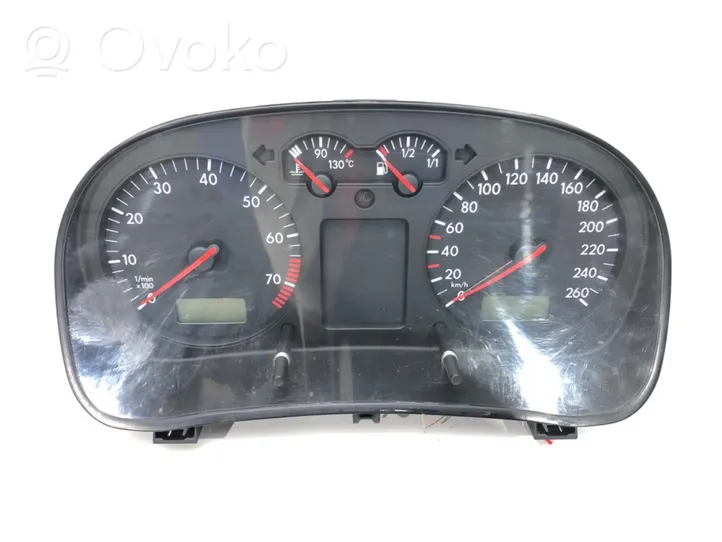Volkswagen Bora Speedometer (instrument cluster) 1J0919881B