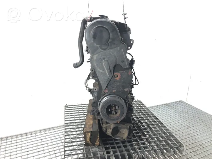 Volkswagen PASSAT B5.5 Engine AVF