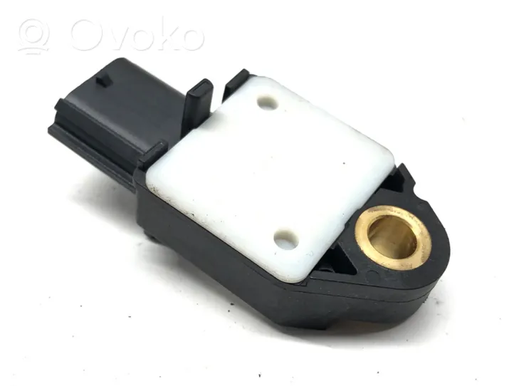 Toyota Avensis T270 Sensor impacto/accidente para activar Airbag 89831-05040