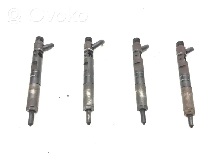 Renault Clio II Fuel injectors set 8200240244