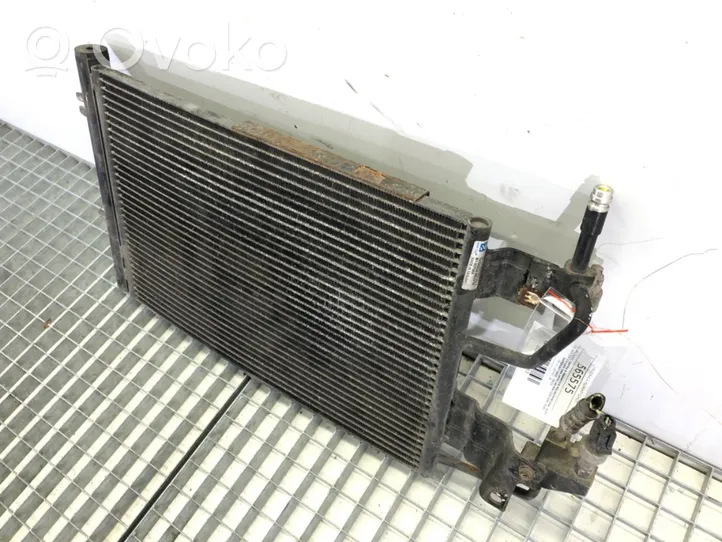 Opel Zafira B Radiateur de refroidissement 10100034