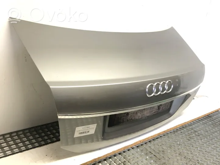 Audi A6 S6 C6 4F Takaluukun/tavaratilan kansi 