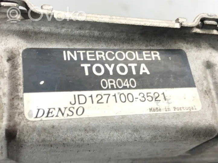 Toyota Avensis T270 Chłodnica powietrza doładowującego / Intercooler JD127100-3521