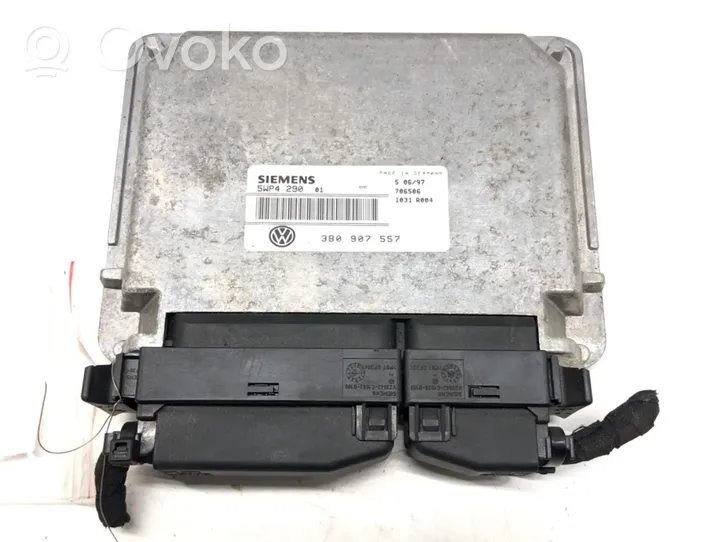 Volkswagen PASSAT B5 Engine control unit/module ECU 3B0907557