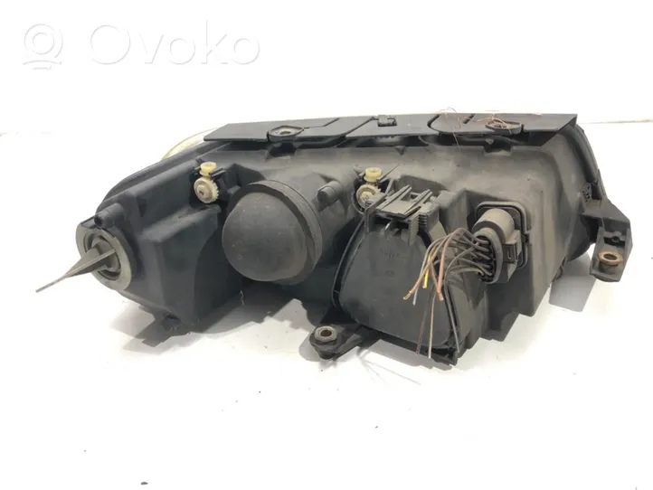 Volkswagen PASSAT B5.5 Faro/fanale 3B0941015AN