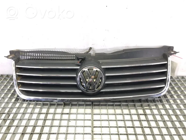 Volkswagen PASSAT B5.5 Etusäleikkö 3B0853562