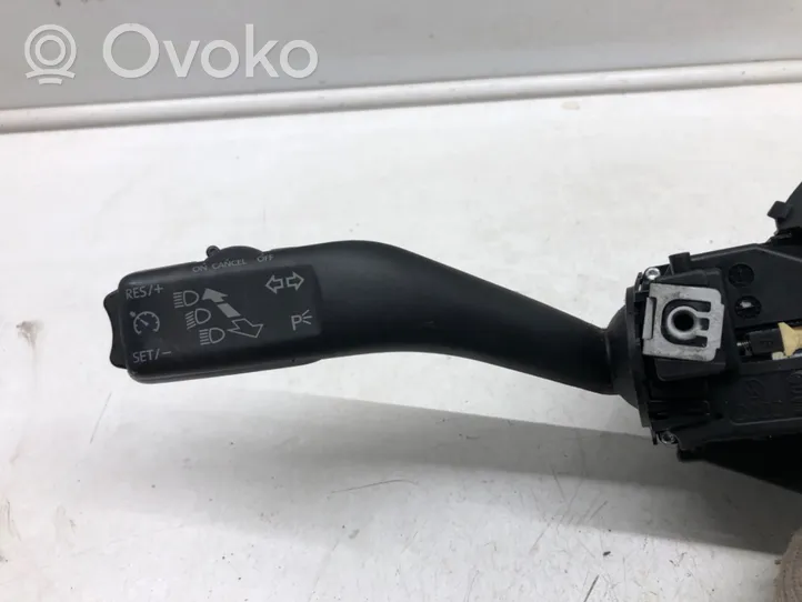 Volkswagen Golf V Wiper turn signal indicator stalk/switch 1K0953513G