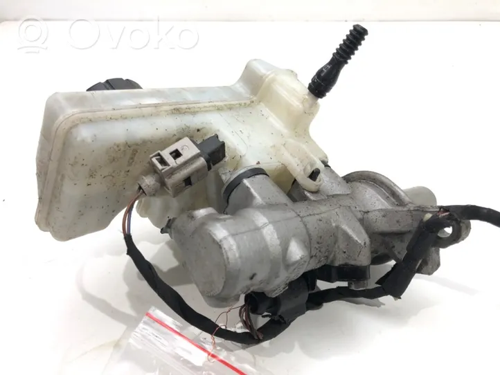 Volkswagen Golf VII Brake booster 5Q1611301D