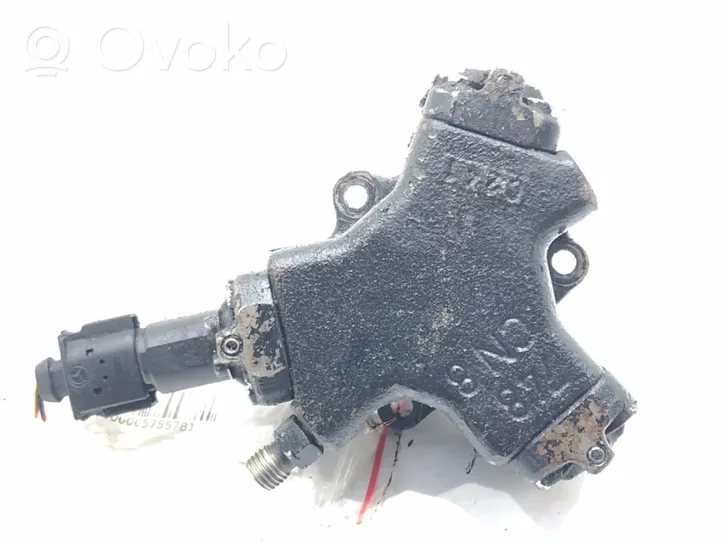 Mercedes-Benz Vito Viano W638 Pompe d'injection de carburant à haute pression 0443010013