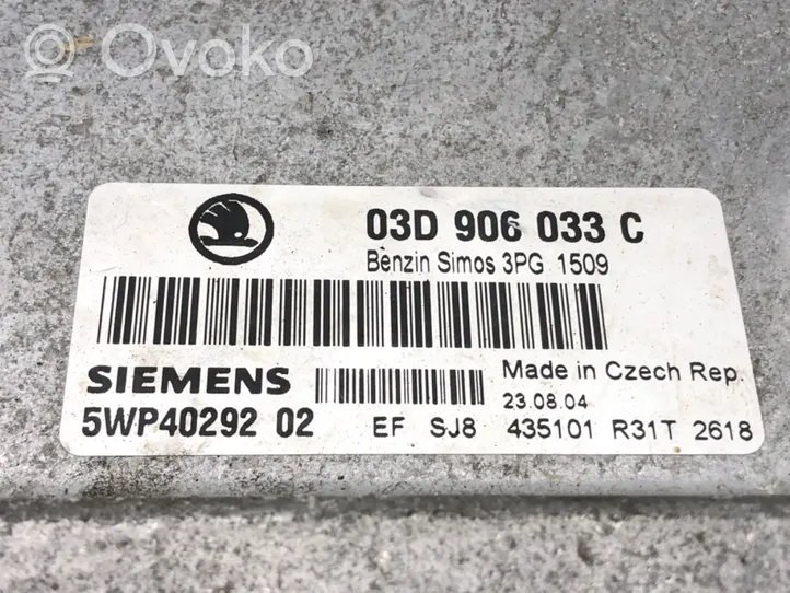 Skoda Fabia Mk1 (6Y) Komputer / Sterownik ECU silnika 03D906033C