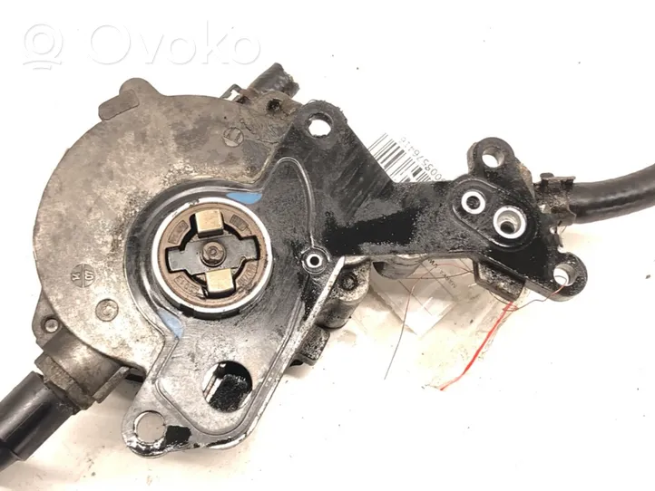 Volkswagen Golf V Vacuum pump 038145209M